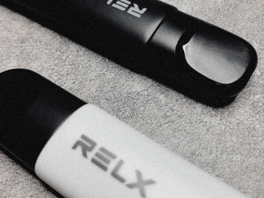 RELX 悦刻第二代：悦刻 Alpha